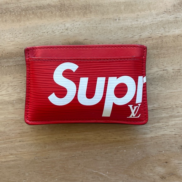 LOUIS VUITTON X SUPREME EPI LEATHER CARDHOLDER - Picture 1 of 8